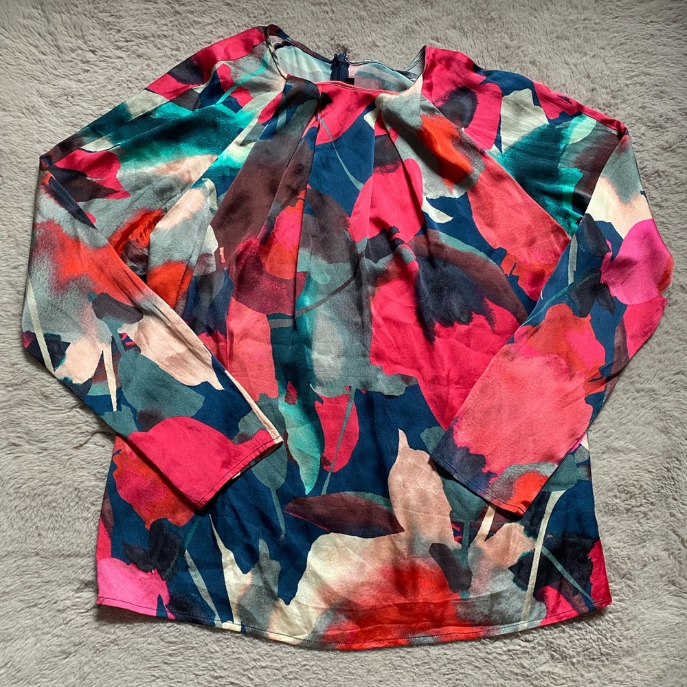 ST. JOHN Blouse Women Size 4 Silk Blend Floral Watercolor Long Sleeve Top Red
